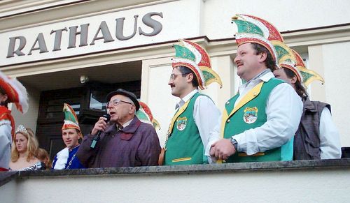 kurze Ansprache des B�rgermeisters