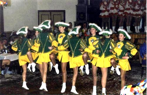 Jugendgarde beim Er�ffnungstanz