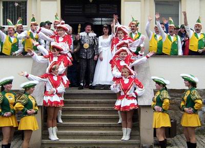 Der BCV st�rmt die Rathaustreppe