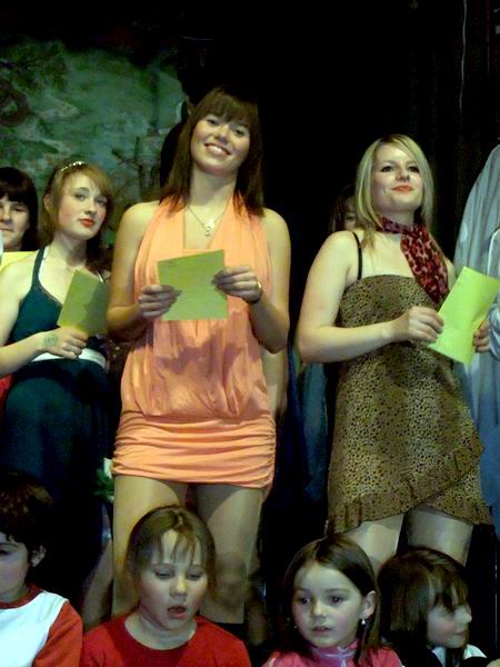 Abschlusslied-S�ngerinnen